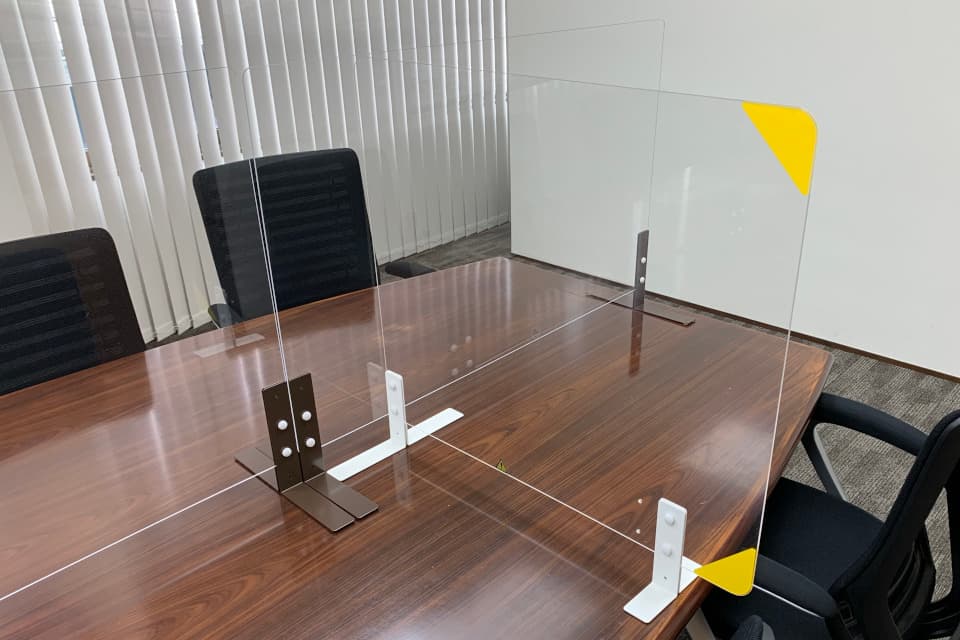 飛沫防止アクリルパーテーション｜製品紹介｜棚橋工業株式会社